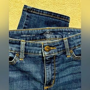 SALE! St John’s Bay Straight Leg Jeans Size 6P in EUC